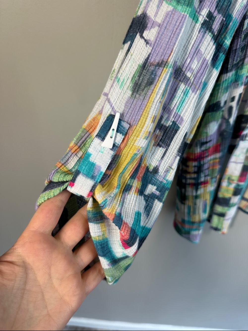 Ali Miles Multicolor Abstract Print Button Front Top Size 1X - Picture 9 of 15